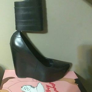 Jeffery Campbell Zeke